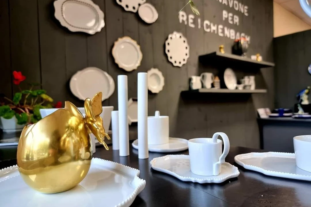 <p style="text-align:center;"><strong>Geschirr-Paket</strong><br>„Design trifft Funktion“</p> <p style="text-align:center;"><strong>Geschirr-Paket</strong><br>„Design trifft Funktion“</p>