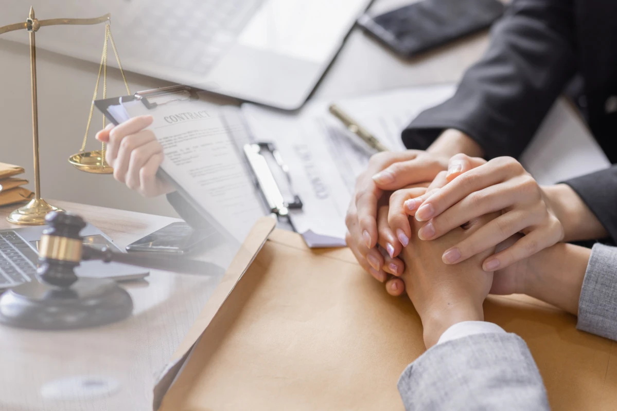 <p style="text-align:center;">Paket<br><strong>Recht auf Arbeit, Sicherheit im Alltag </strong></p> <p style="text-align:center;">Paket<br><strong>Recht auf Arbeit, Sicherheit im Alltag </strong></p>