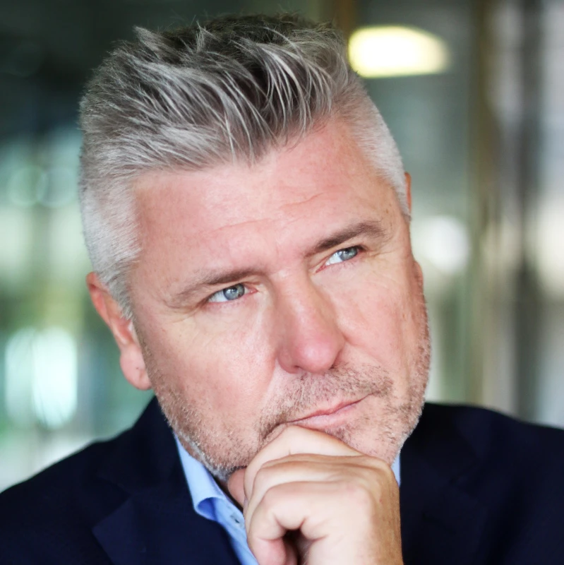 <p style="text-align:center;"><a href="/experten/norman-landgraf-podcast-moderation.html"><strong>Norman Landgraf</strong></a><br>Podcast/Moderation</p>