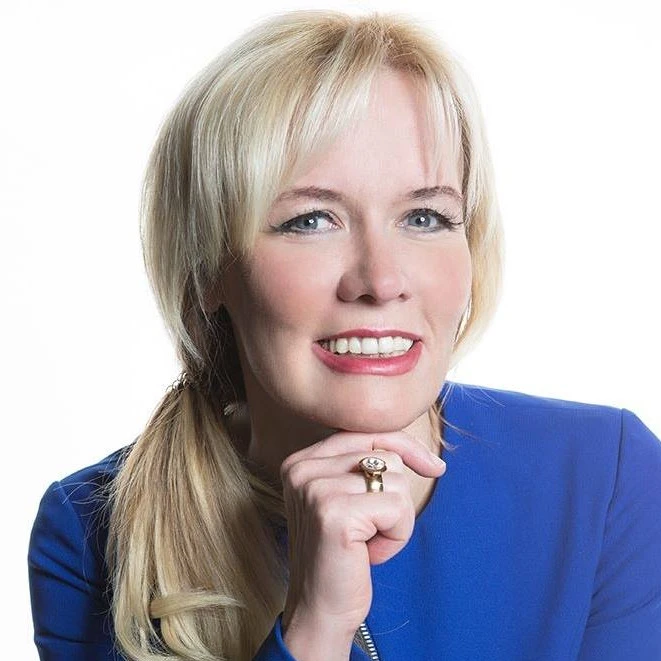 <p style="text-align:center;"><strong>Claudia Wiessner</strong><br>Hoteloptimierung</p>