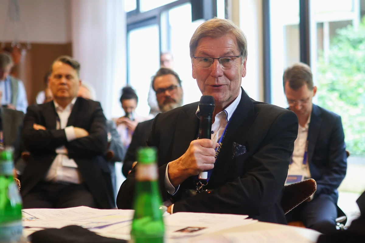 <p style="text-align:center;">Paket<br><strong>Führungskräfte-Coaching </strong></p>