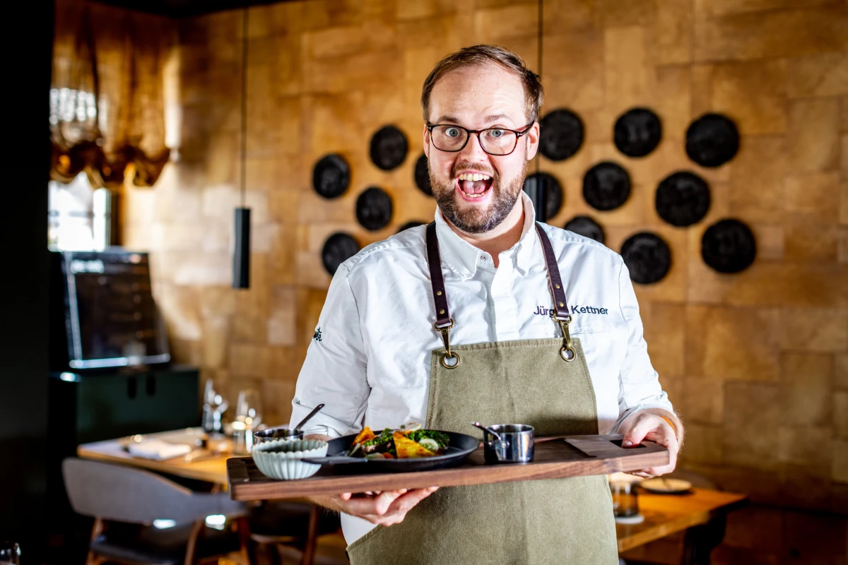 <p><strong>Meisterpaket und Social Media Aufbau</strong></p>