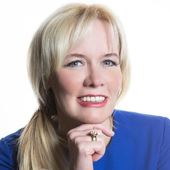 <p style="text-align:center;">Claudia Wiessner</p>